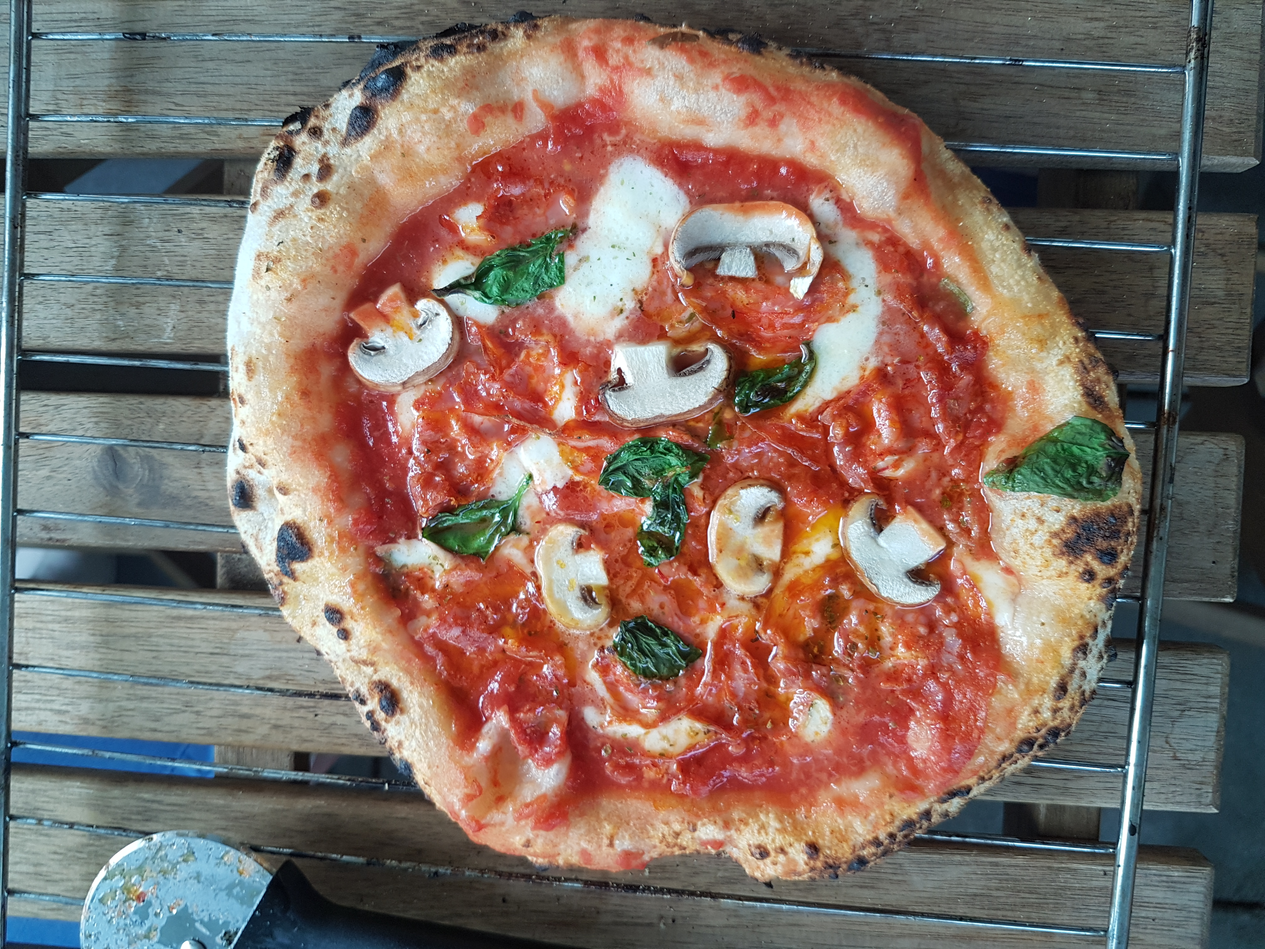 Salami picante Funghi